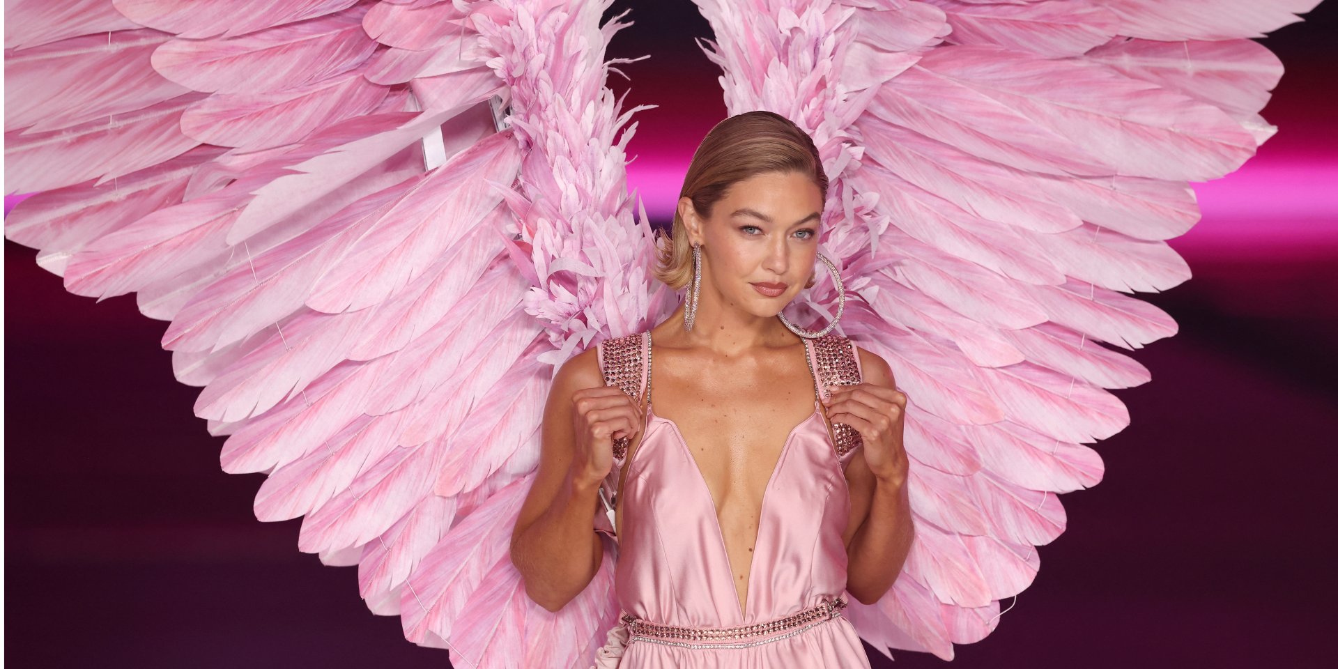 Джіджі Хадід відкрила легендарний показ Victoria Secret (Фото: @REUTERS/Andrew Kelly)
