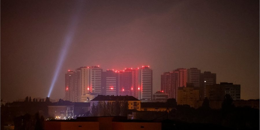 В&nbsp;Киеве во&nbsp;время воздушной тревоги раздались взрывы, в&nbsp;Воздушных силах предупреждали о&nbsp;работе ПВО