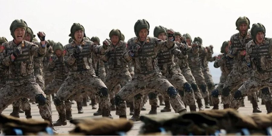 &laquo;Идите вперед, всех убивайте&raquo;. ГУР перехватило разговор оккупантов, которые готовятся встретить солдат из&nbsp;КНДР&nbsp;&mdash; видео