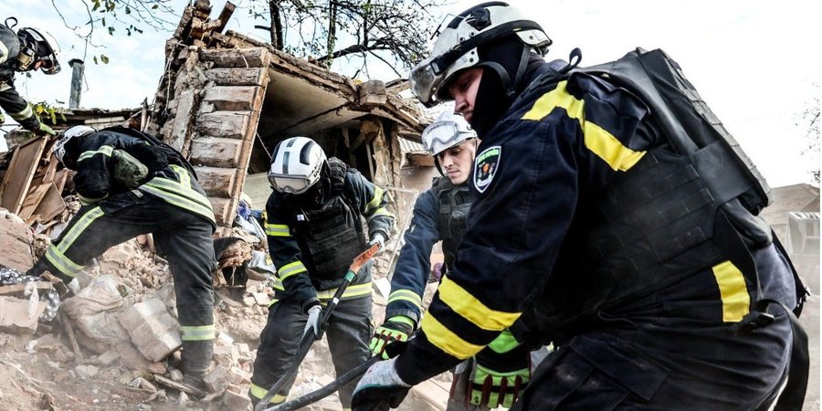 В Основянском районе Харькова завершили аварийно-спасательные работы на месте попадания российской авиабомбы