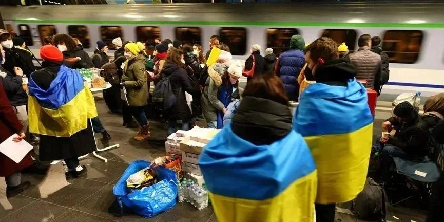 Українці за кордоном (ілюстративне фото) (Фото: Fabrizio Bensch/REUTERS)