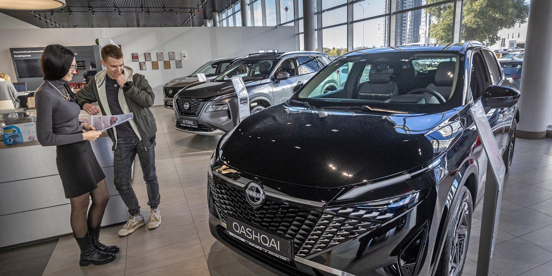 В августе украинцы приобрели наибольшее количество новых авто за месяц с начала полномасштбного вторжения (Фото: Александр Медведев / NV)