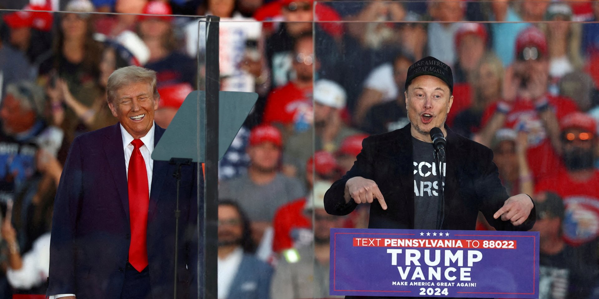 Ілон Маск виголошує промову під час мітингу Дональда Трампа у Батлері, штат Пенсильванія, США, 5 жовтня 2024 року (Фото: REUTERS/Carlos Barria/File Photo)