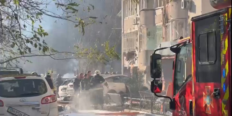 Наслідки удару по Одесі 18 листопада (Фото: Володимир Зеленський / скріншот відео)