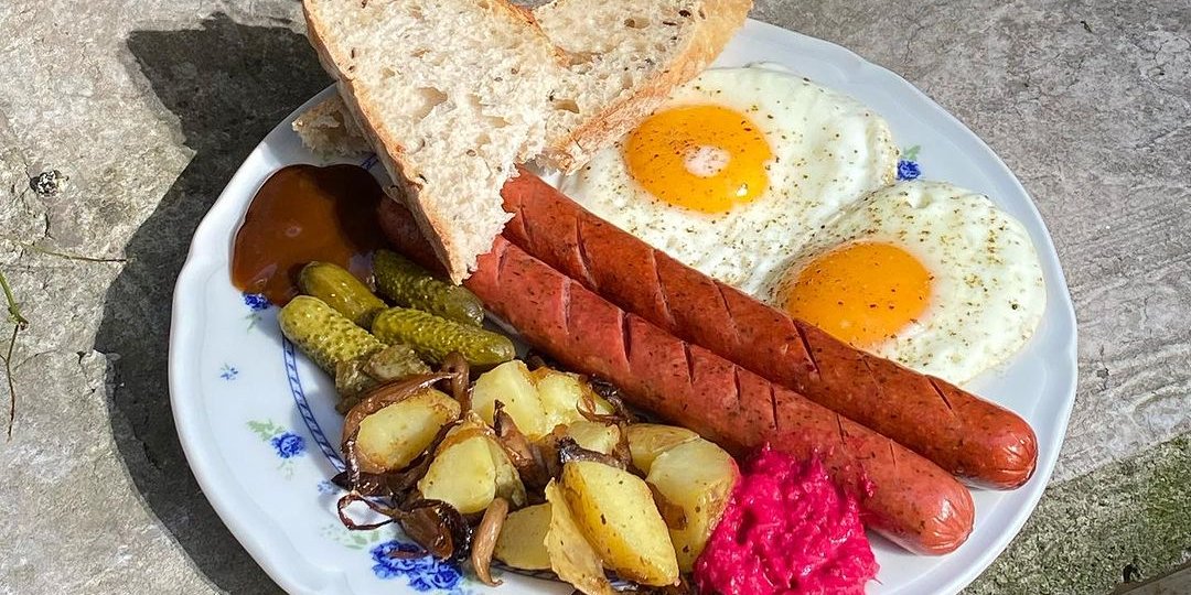 Сніданки зранку до вечора у київських кафе та кав’ярнях (Фото: Instagram @zonacomforty)