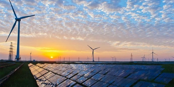 Інвестиції в майбутнє: відновлювані джерела енергії допомагають українським громадам - фото