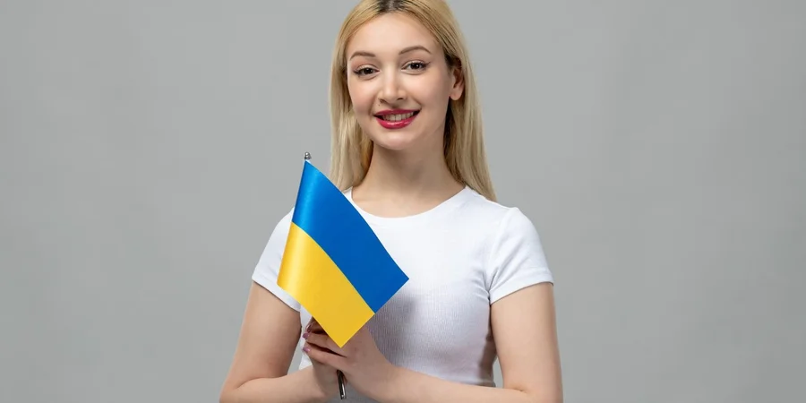 Слово нівроку: мовознавець розкрив його значення та походження Слово нівроку: мовознавець розкрив його значення та походження (Фото: KamranAydinov/freepik)