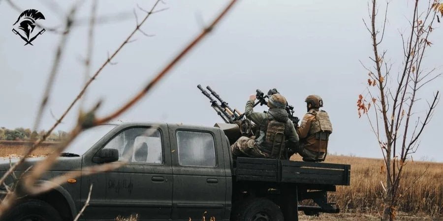 Зеленский показал работу украинской ПВО по&nbsp;сбиванию шахедов&nbsp;&mdash; видео