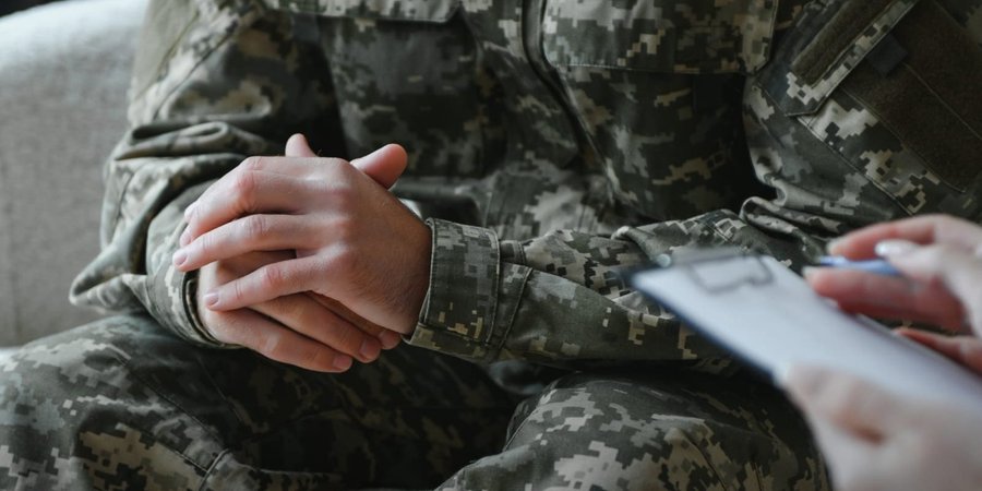 Бронирование по новым правилам, «тысяча Зеленского» и новые поезда за границу: что изменится в Украине в декабре