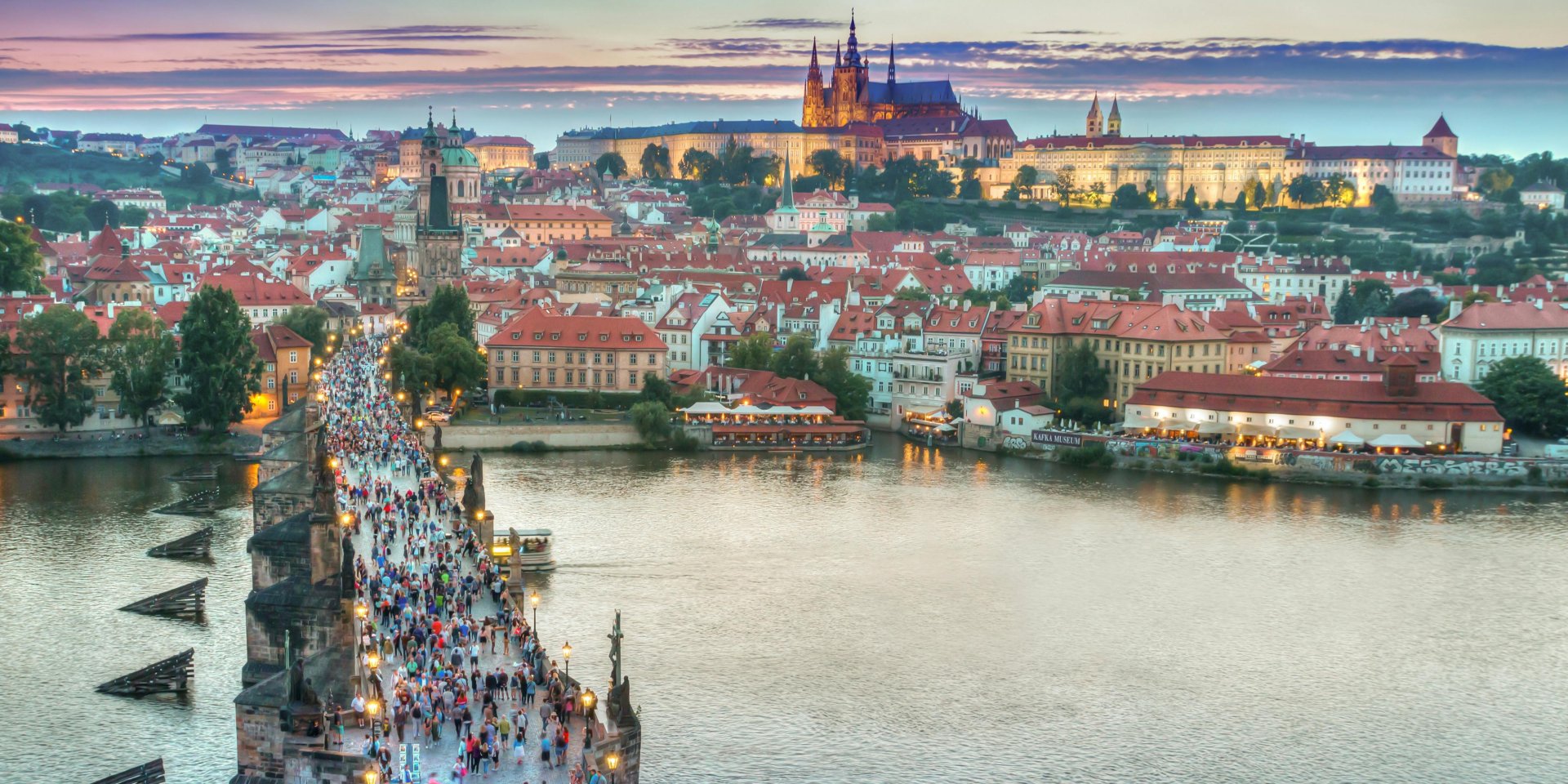 Украинские беженцы в Чехии (Фото: JÉSHOOTS via Pexels)