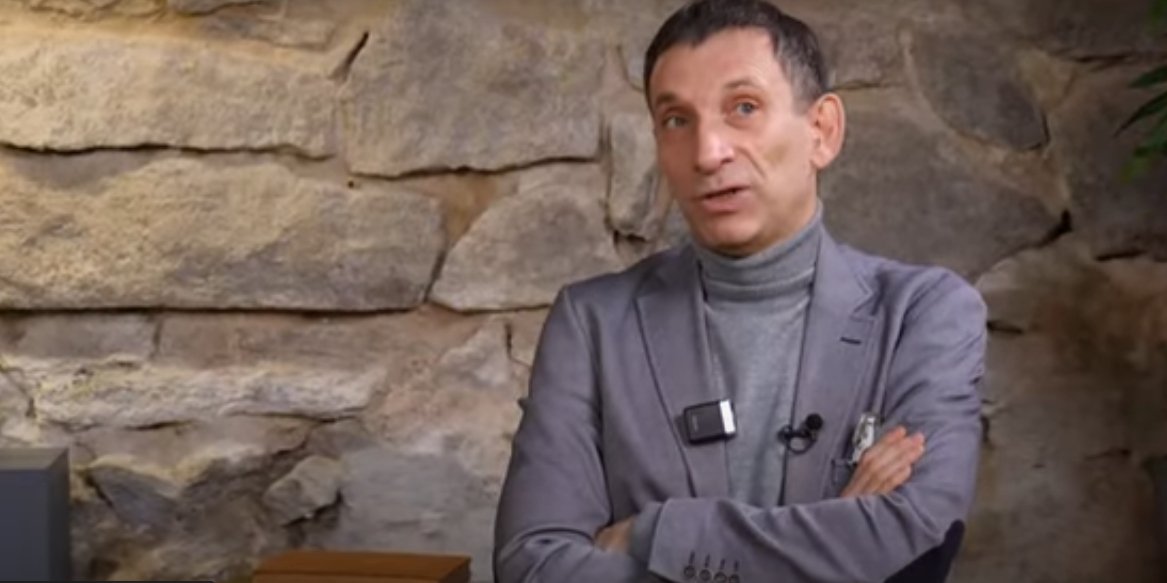Виталий Портников ответил, почему согласился на дебаты с Латыниной (Фото: @скриншот/YouTube/Алина Доротюк)