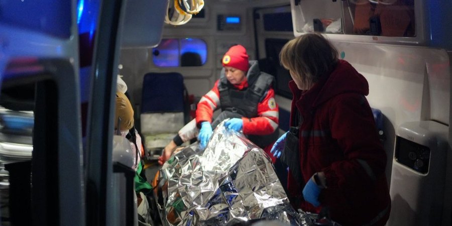 Российская армия ударила по&nbsp;Запорожью: 10 погибших, среди пострадавших&nbsp;&mdash; четырехмесячная девочка