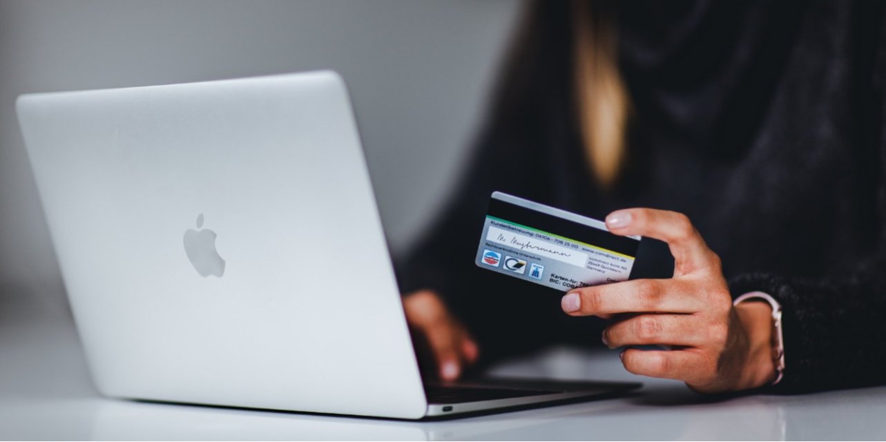 Злоумышленники могут пытаться получить деньги с помощью ИИ-клонов ваших родственников (Фото: Pickawood \ unsplash)