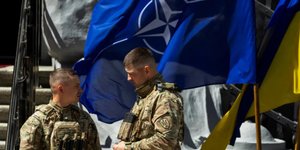 Військовослужбовці Охорони президента України, 29 квітня 2024 року (Фото: REUTERS/Thomas Peter)