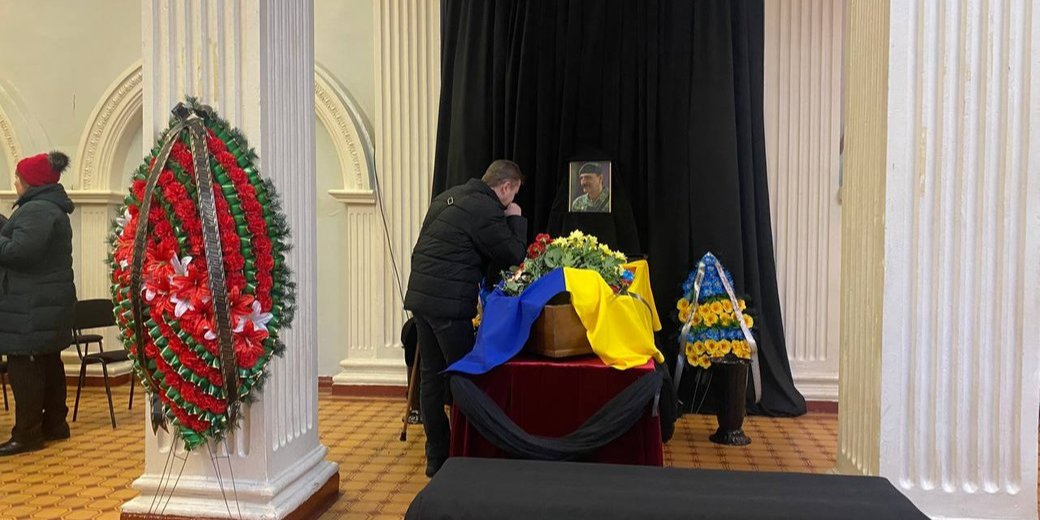 У Дніпрі попрощалися з Яковом Ткаченком (Фото: @Суспільне Дніпро)