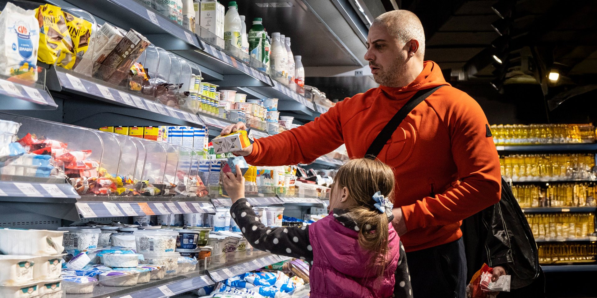 Сучасні батьки стали набагато гнучкішими в питанні харчування дітей (Фото: Alex Chan Tsz Yuk / SOPA Images via Reuters)