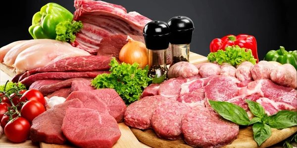 Мясная диета подходит далеко не всем (Фото: depositphotos/billiondigital)