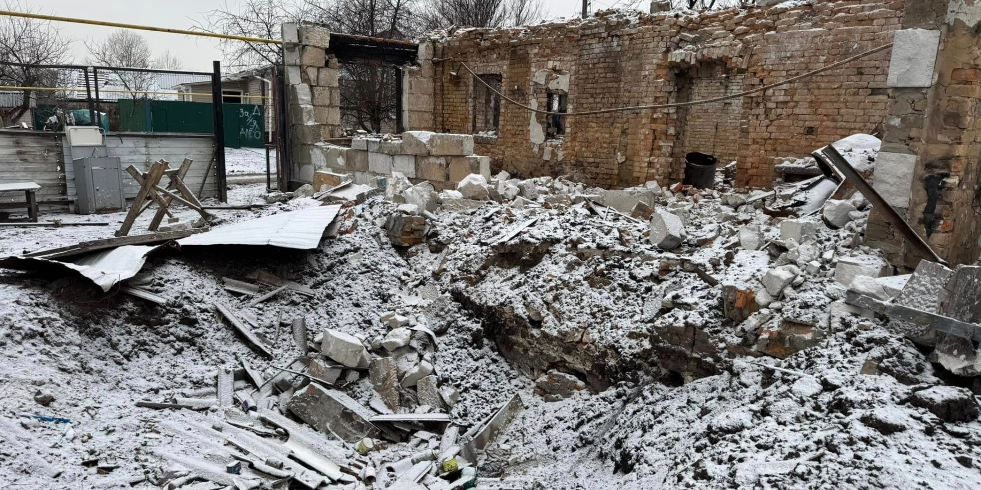 Consequences of the KAB strikes on Kozachya Loknya (Photo: Oleksa Svitliishyi/Facebook)