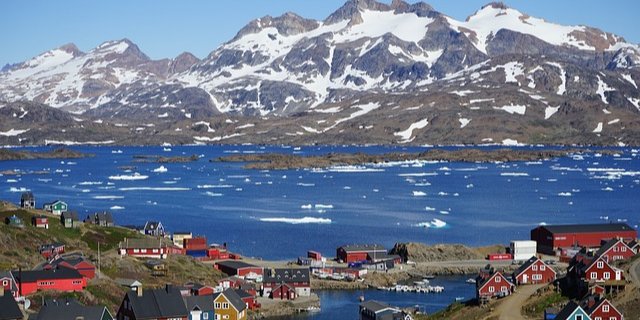 Поселение Тасилаак в Гренландии (Фото: pixabay)