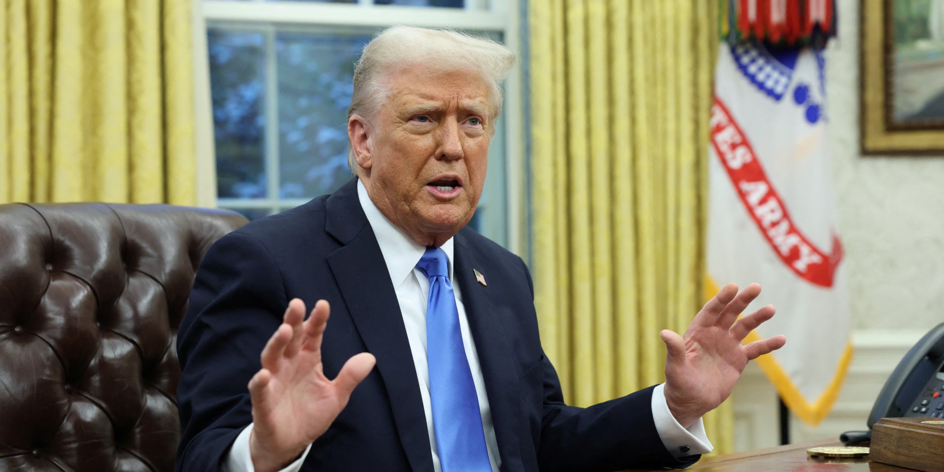 Президент США Дональд Трамп в Овальном кабинете Белого дома в Вашингтоне, США, 11 февраля 2025 года (Фото: REUTERS/Kevin Lamarque)