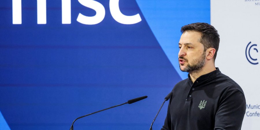 Зеленский заявил, что не&nbsp;откажется от&nbsp;членства Украины в&nbsp;НАТО