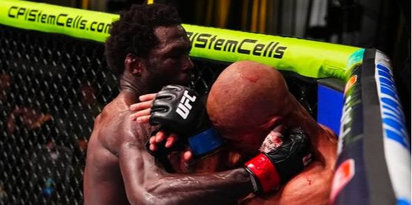 Джаред Канноньє та Грегорі Родрігес (Фото: UFC)