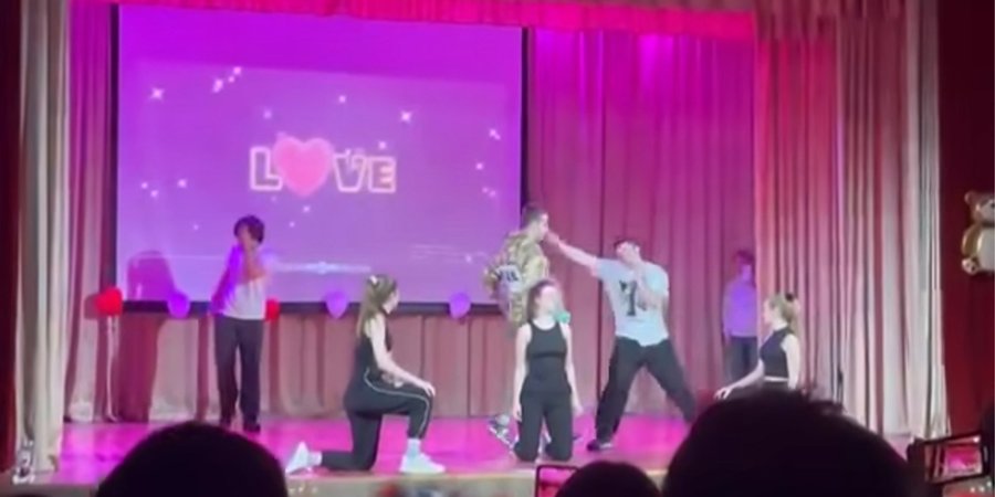 «В оккупации уже никто не шутит о ТЦК». Защитники Украины, педагоги и лидеры мнений — о позорной «сценке» избиения военного в школе Киева