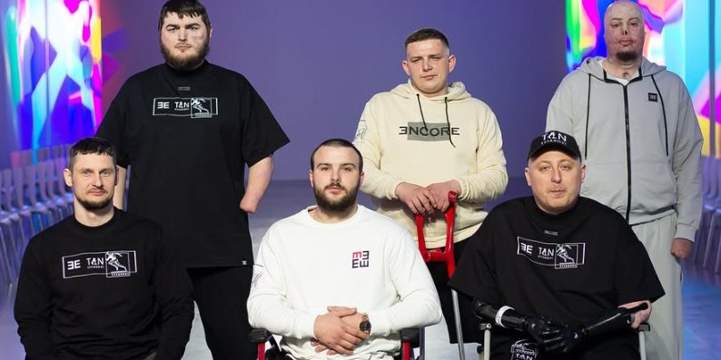 Ветерани на подіумі UFW 2025 (Фото: Instagram tytanovi_rehab)