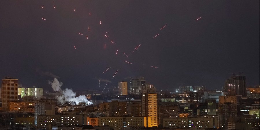 В&nbsp;Киеве работает ПВО из-за атаки шахедов, в&nbsp;Кривом Роге в&nbsp;результате ракетного удара есть погибший и&nbsp;пострадавшие&nbsp;&mdash; онлайн ночных атак