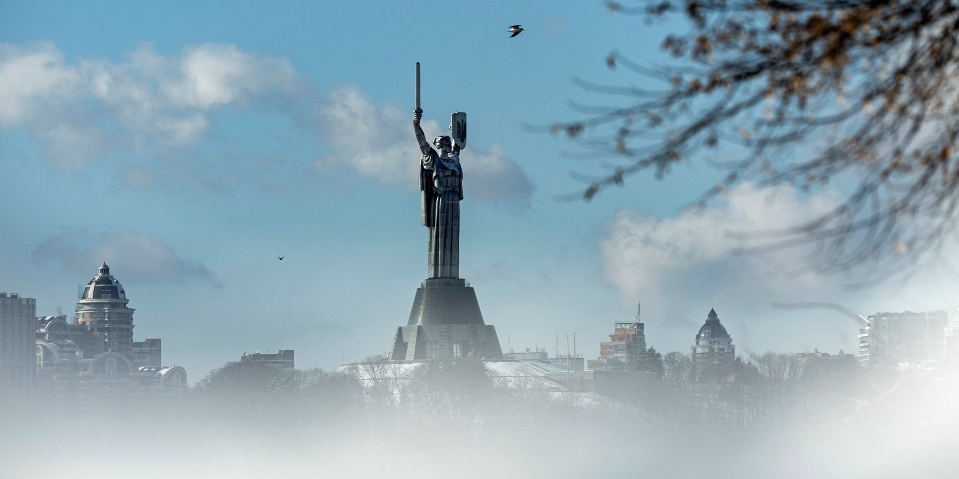 Уровень загрязнения воздуха в Киеве оценивают как нездоровый для чувствительных групп (Фото: REUTERS/Thomas Peter)