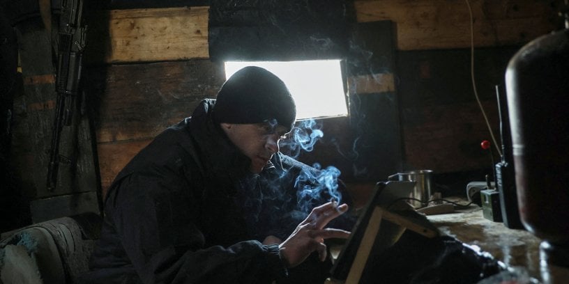 Українській військовий на лінії фронту (Фото: REUTERS/Anatolii Stepanov)