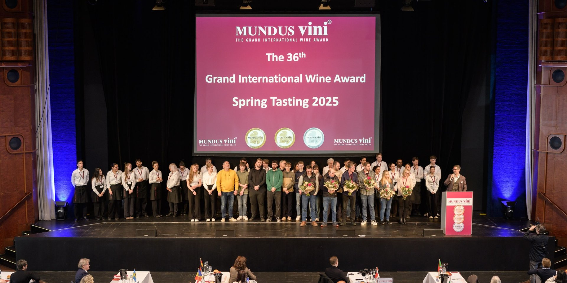 Весенняя дегустация MUNDUS VINI 2025 (Фото: AD LUMINA)