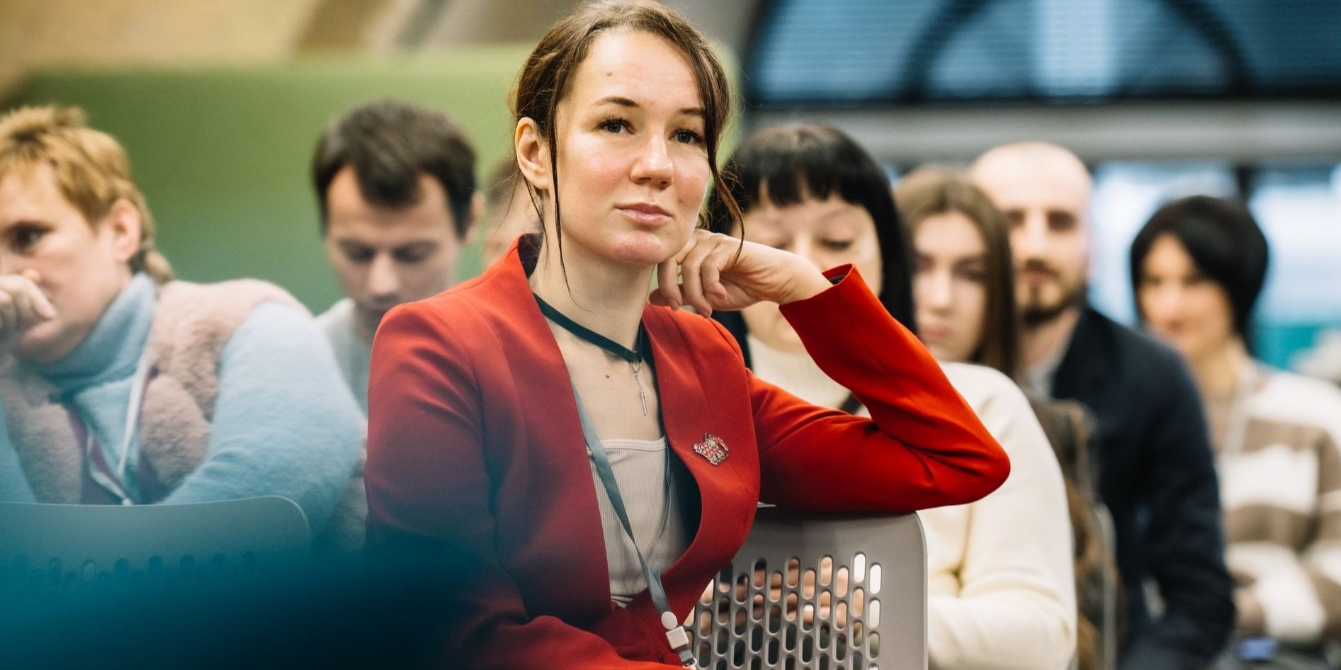 Анна Арінархова опублікувала пост, в якому розповіла про випадок харасменту у школі (Фото: @Anna Arinarkhova/Facebook)