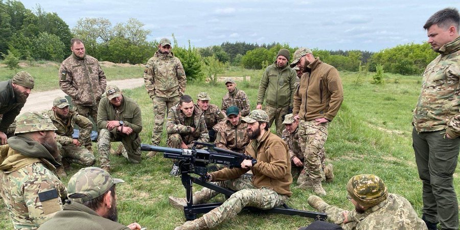 &laquo;Боец&nbsp;&mdash; не&nbsp;палочка в&nbsp;докладе&raquo;. Командир минометной батареи откровенно перечисляет главные проблемы армии и&nbsp;советует, как называть воинов ВСУ