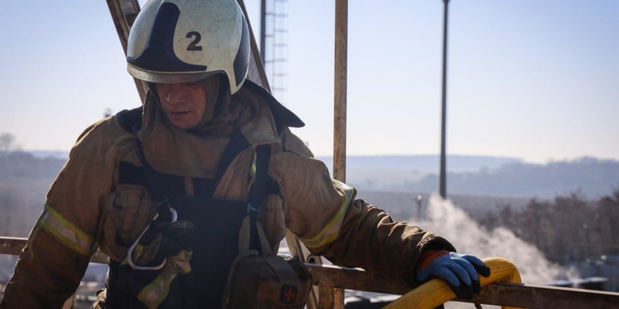 В&nbsp;ГСЧС показали последствия удара&nbsp;РФ по&nbsp;Полтавщине, где после атаки прекратили работу объекты газодобычи&nbsp;&mdash; фото