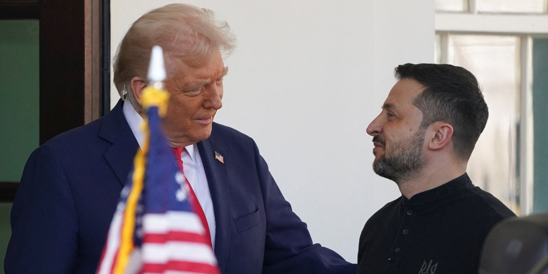 Президенты США и Украины Дональд Трамп и Владимир Зеленский. Вашингтон, США, 28 февраля 2025 года (Фото: REUTERS/Nathan Howard)