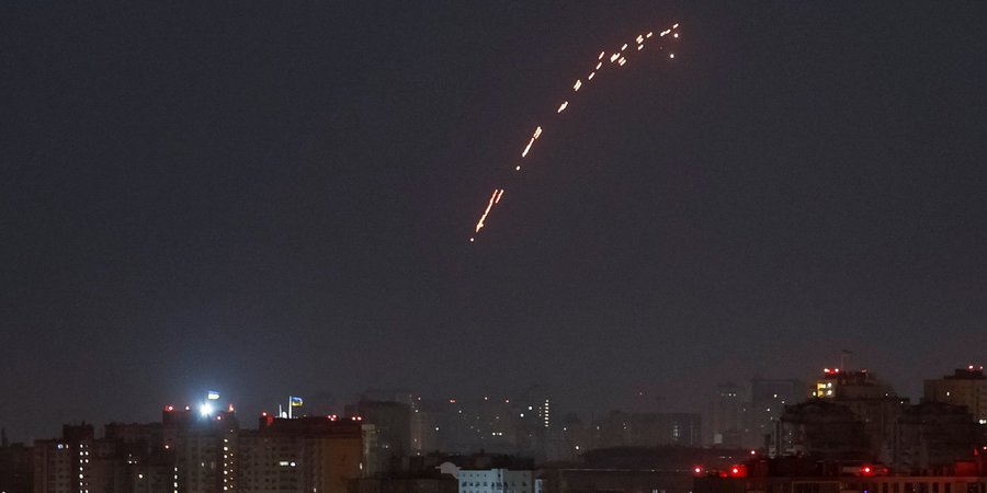 Россия атакует шахедами, в ряде областей объявлена воздушная тревога — онлайн
