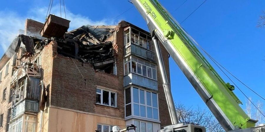 В Чернигове спасатели завершили разбор завалов поврежденной пятиэтажки после российского удара