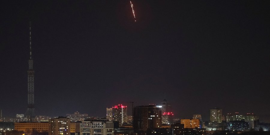 РФ&nbsp;массированно атакует Киев шахедами. В&nbsp;нескольких районах попадания в&nbsp;многоэтажки, семеро пострадавших&nbsp;&mdash; онлайн