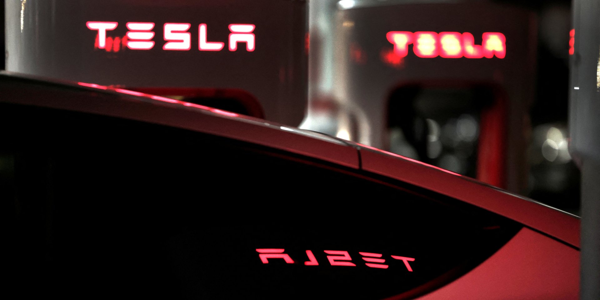 Tesla Model S в среднем потеряла 65,2% своей стоимости за пять лет (Фото: REUTERS/Vincent West)