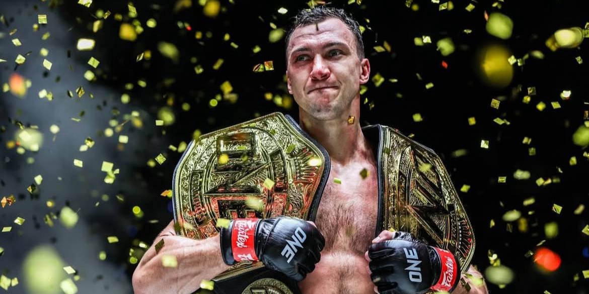 Роман Крикля переміг у чемпіонському бою (Фото: instagram.com/champbelts)