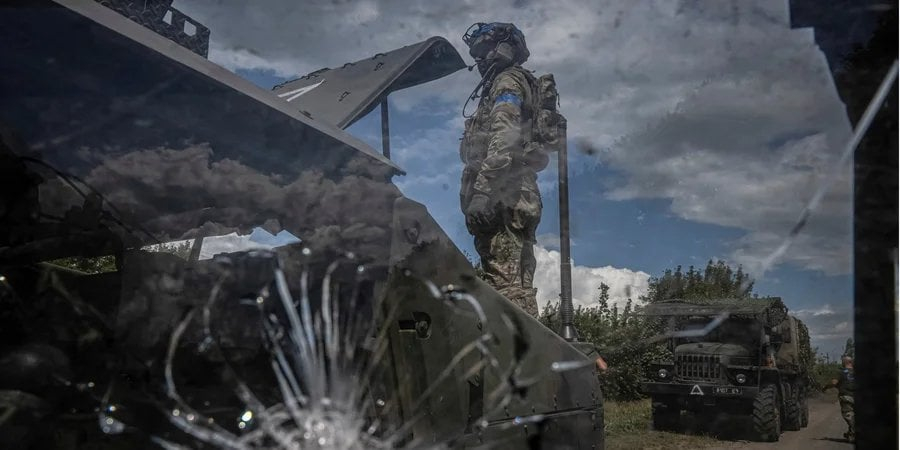 Russian army continues to storm Basivka village (Photo: REUTERS/Viacheslav Ratynskyi)