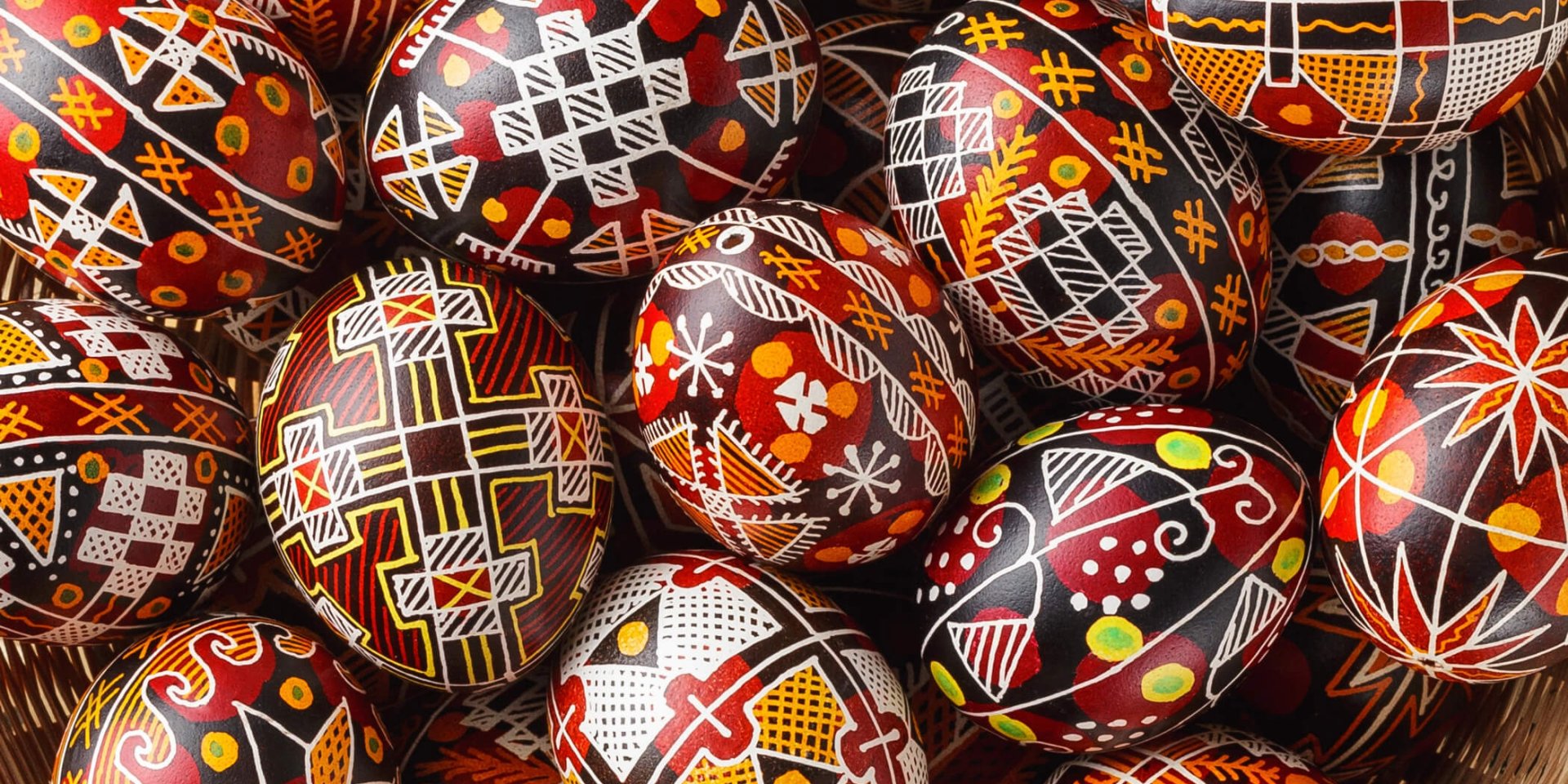 Тайны писанок: Символика и техники декорирования пасхальных яиц