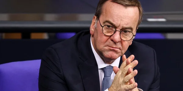 Мир в Украине недостижим в ближайшее время, заявил Борис Писториус / NV