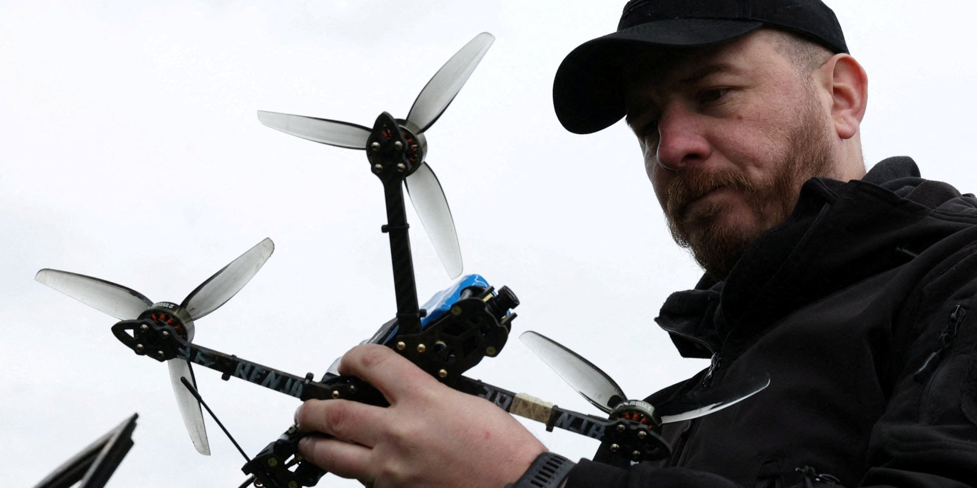 Ukrainian soldier with a drone in Dnipropetrovsk Oblast, April 7, 2025 (Photo: REUTERS/Violeta Santos Moura)