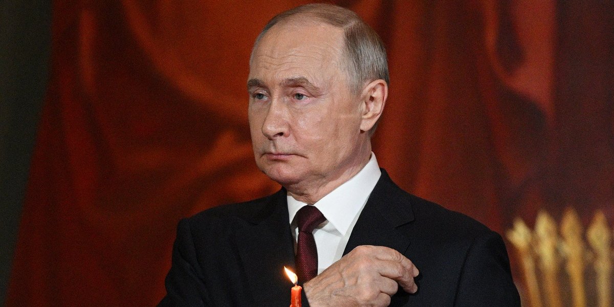 Володимир Путін на&nbsp;великодньому богослужінні, Москва, 20 квітня 2025 року (Фото: Sputnik/Ramil Sitdikov/Pool via REUTERS)