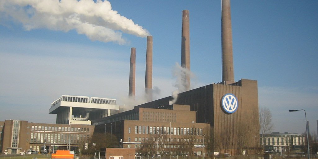 Завод Volkswagen у Вольфсбурзі (Фото: AndreasPraefcke)