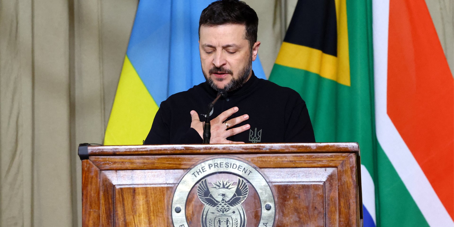 Зеленський прокоментував угоду із США про корисні копалини (Фото: REUTERS/Siphiwe Sibeko)