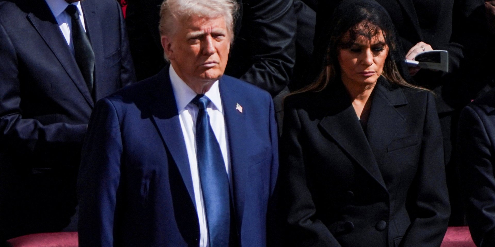 Дональд і Меланія Трамп на похоронах Папи Римського Франциска у Ватикані (Фото: REUTERS/Nathan Howard/File Photo)