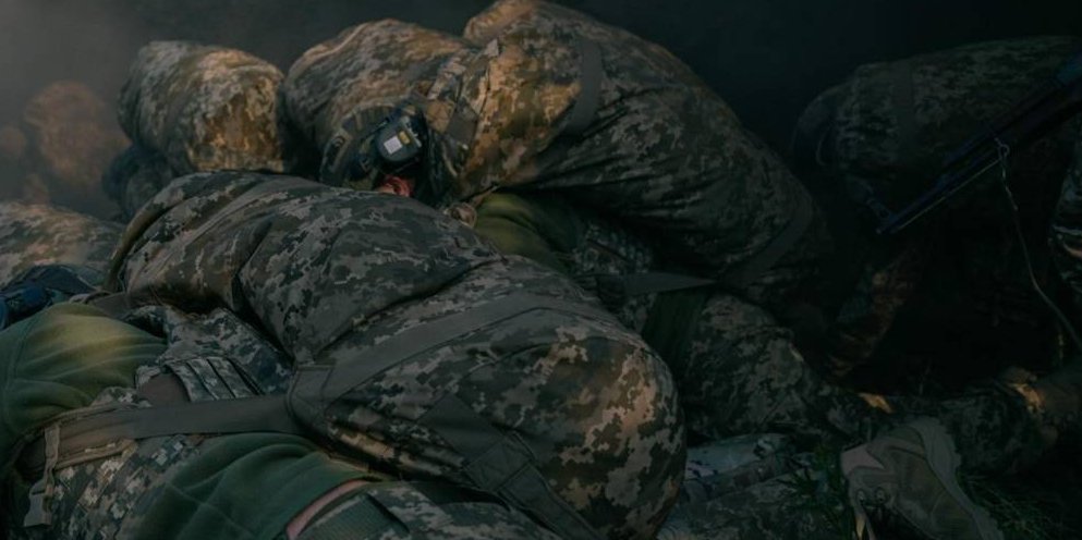 &laquo;Несколько дней вместе в&nbsp;маленьком укрытии&raquo;. Два украинских десантника едва избежали расстрела, а&nbsp;потом уговорили россиян сдаться в&nbsp;плен&nbsp;&mdash; Бутусов